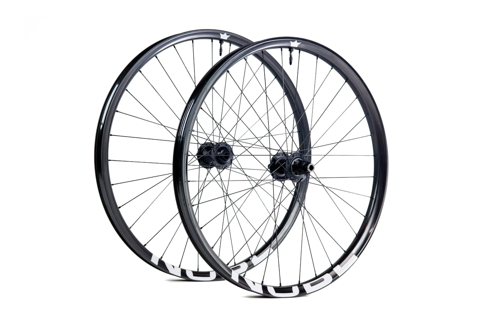 NOBL Ethos HD Chris King Wheelset (27.5 in, 110x15mm - Boost, 148x12mm - Boost)